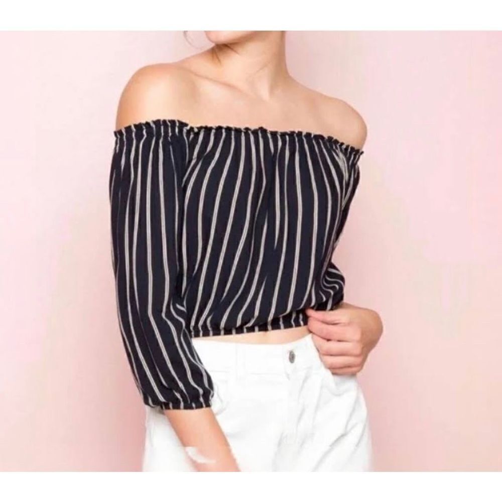 EUC Brandy Melville Maura Black Tan Stripe Off Shoulder Crop Top - One Size